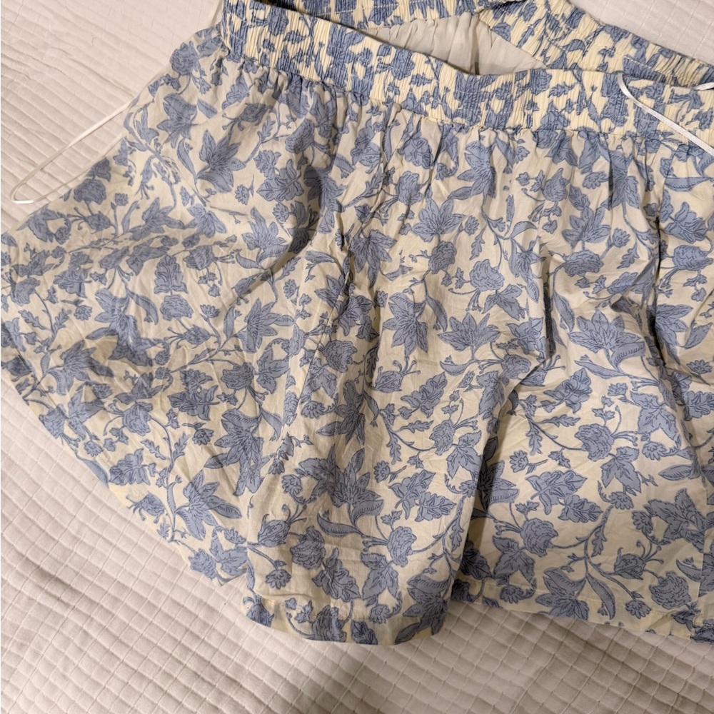 MARBLE Blue and Cream Floral Halter Romper - Picture 8 of 9